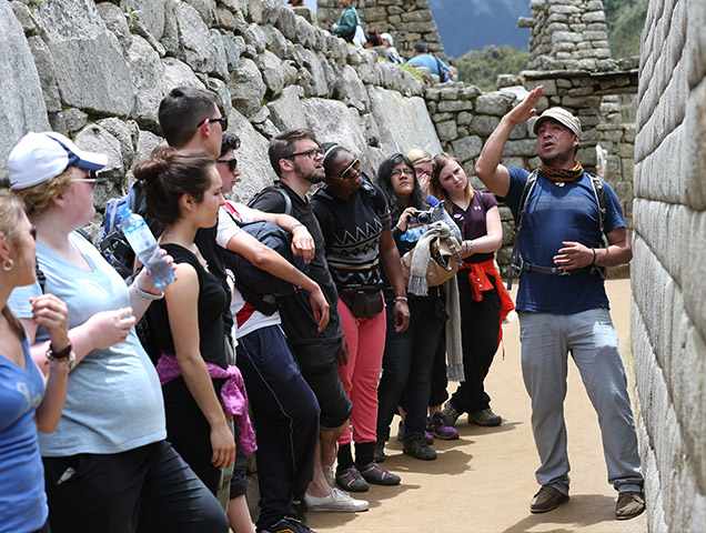 Students walking along a path on a study abroad trip to Peru